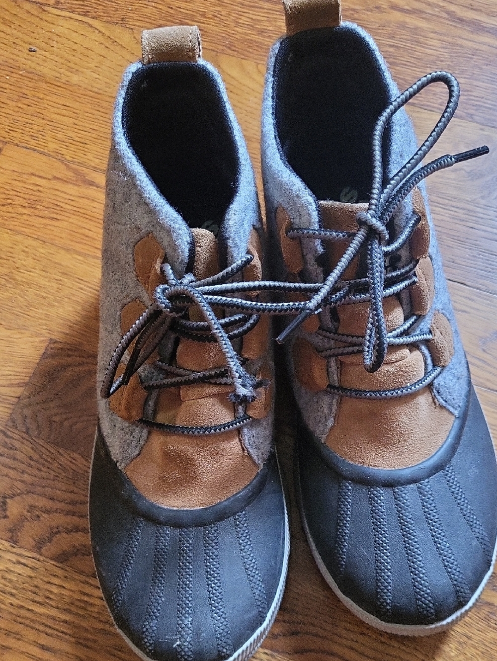 Sorel Black and Gray Winter Boots